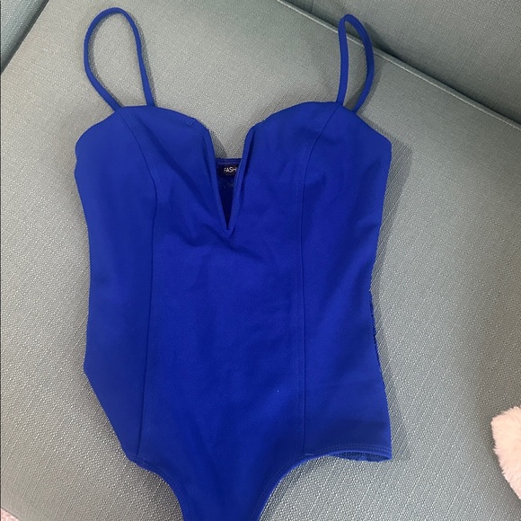 Top - Picture 1 of 1